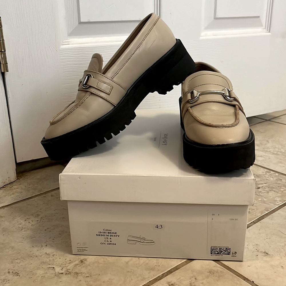 & Other Stories Loafers - EUC